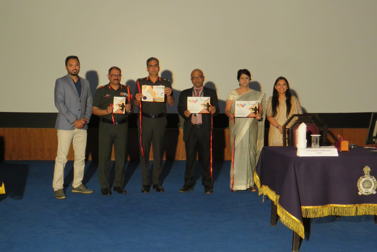 artrac_ia's tweet image. Shri Rajnish Kumar, IDAS, #CGDA on visit to #ASC C&amp;amp;C, Bengaluru launched seamless IVRS system - PAO Bharati, to provide #Soldiers access to complete info regarding pay &amp;amp; allowances, accessible through mobile with utmost confidentiality 
@adgpi
 #AmritMahotsav