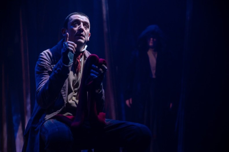 'Disturbing &amp; darkly funny, with two bravura performances' from @JohnDagleish &amp; @freyalsharp: <a href="/FairyPowered/">FairyPoweredPro</a> on <a href="/AlexKnott95/">Alexander Knott</a>'s #CratchitThePlay at <a href="/ParkTheatre/">Park Theatre</a>. ★★★★ #theatrereviews #featured dlvr.it/SFySyX