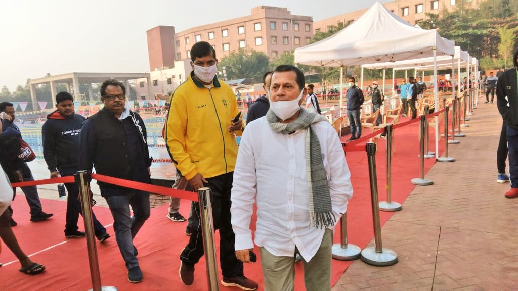 achyuta_samanta's tweet photo. Today, visited our facility and interacted with the players, officials, coaches, managers &amp; parents of the participants at the All India Inter University Aquatics (M &amp; W) 2021-22 organised by @kissfoundation &amp; @KIITUniversity under the aegis of @AIUIndia. I'm sharing some photos. https://t.co/Mvm6viL27v