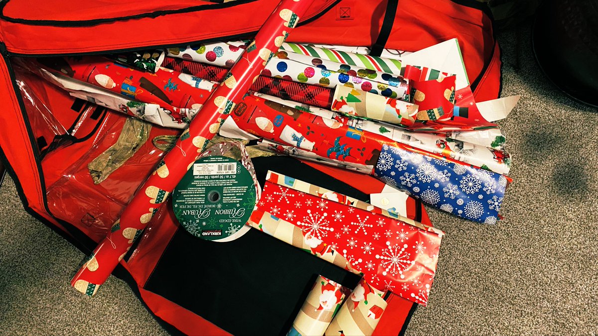 RCRBuck's tweet image. Morning activities.
#wrapping #wrappingpresents