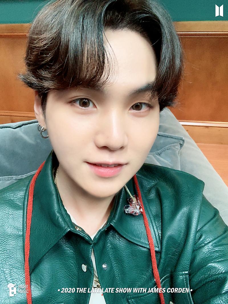 suga's girlfriend tweet media