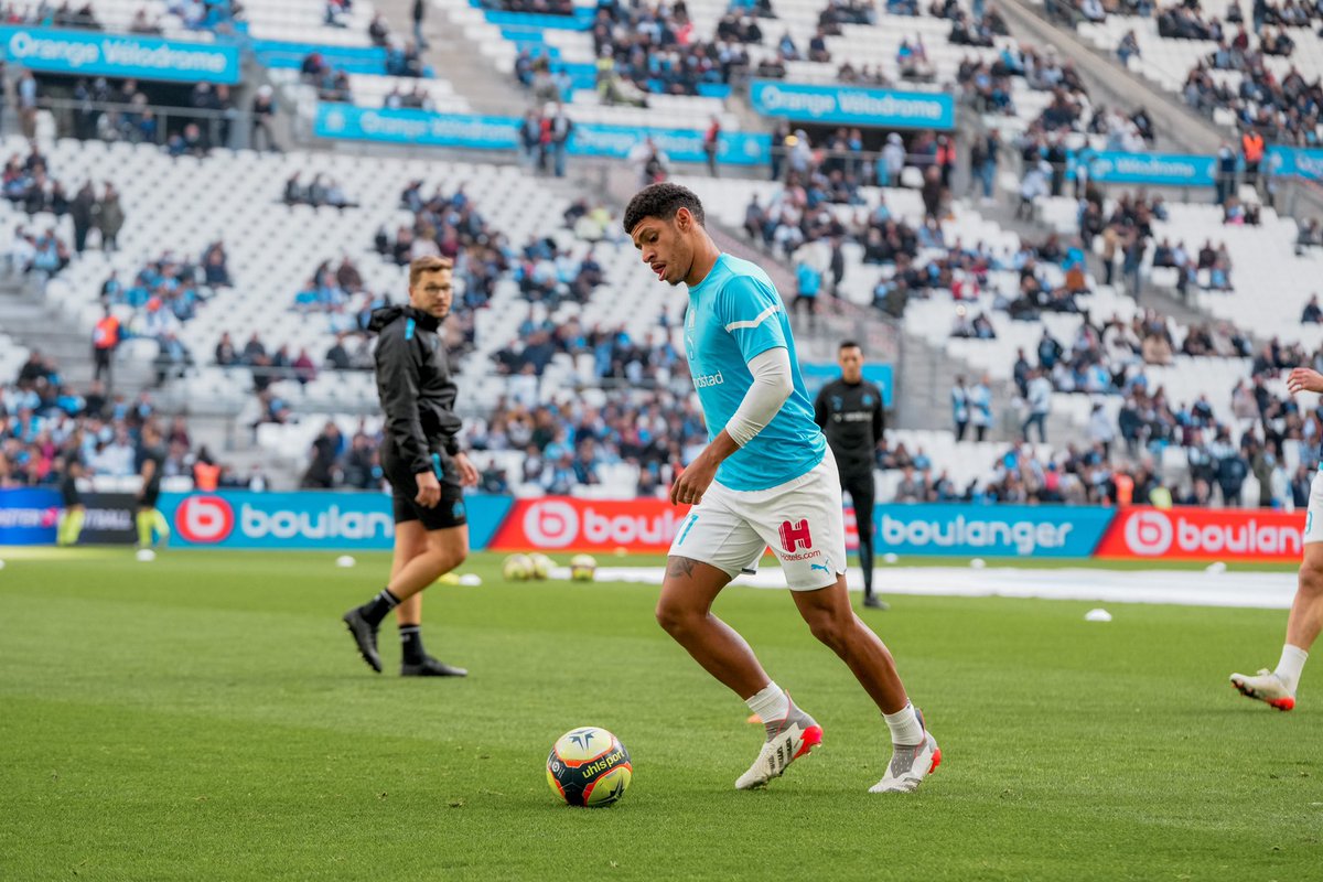 Une belle année professionnelle qui s’achève, riche d’expériences, de rencontres et d’émotions.⚽️

Place au repos avant de repartir toujours aussi motivé Olympique de Marseille . ⚪️Ⓜ️