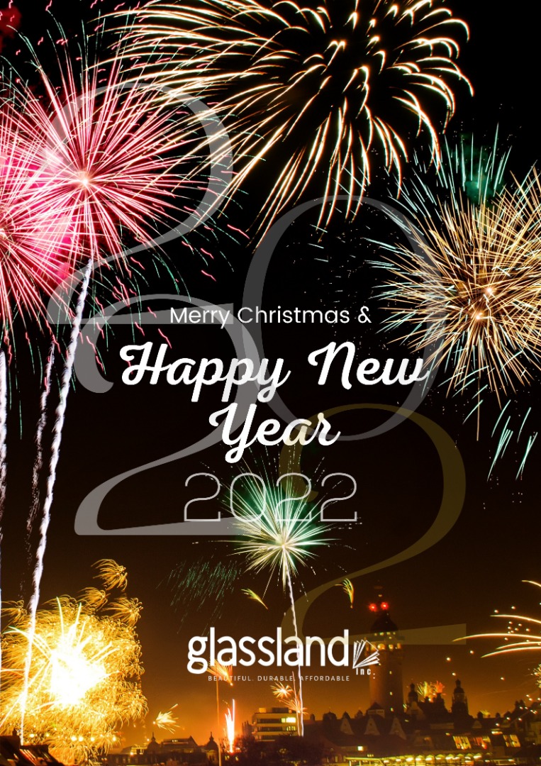 Glassland_Inc's tweet photo. Wishing you a Happy Festive season.
We look forward to working with everyone in 2022 and beyond to end the problem of glass waste in #Rwanda.
Together.
#Glassland
#GreenRwanda
#RwoT. https://t.co/rZxmQCiml2