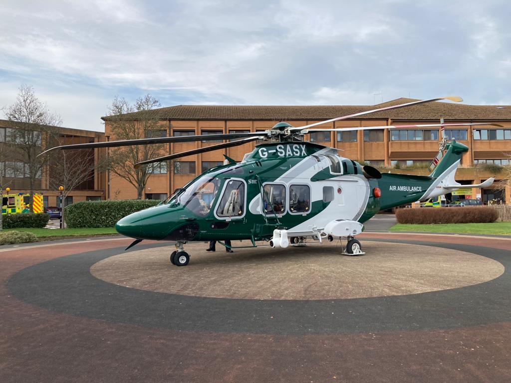 dsairambulance's tweet image. Our team are currently using a replacement green AW169 whilst Peggy is having routine maintenance with our air operator. We're still responding 19 hours per day, providing critical care for patients when they need us the most. 💚
#airambulance #Christmas #maintenace #criticalcare