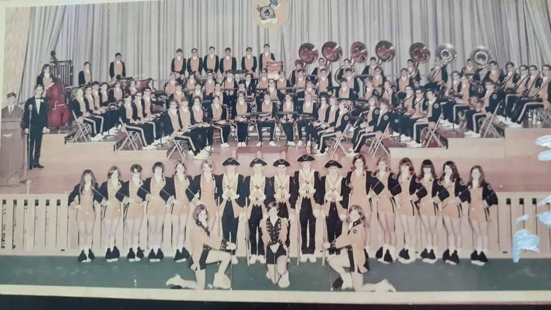 BethlehemAreaSD's tweet photo. "First graduation class of Freedom High School. 1968"
Shared by Robin Forte #FreedomFamily #BuildingBethlehem #FreedomHS https://t.co/oHPHyXMyZ5
