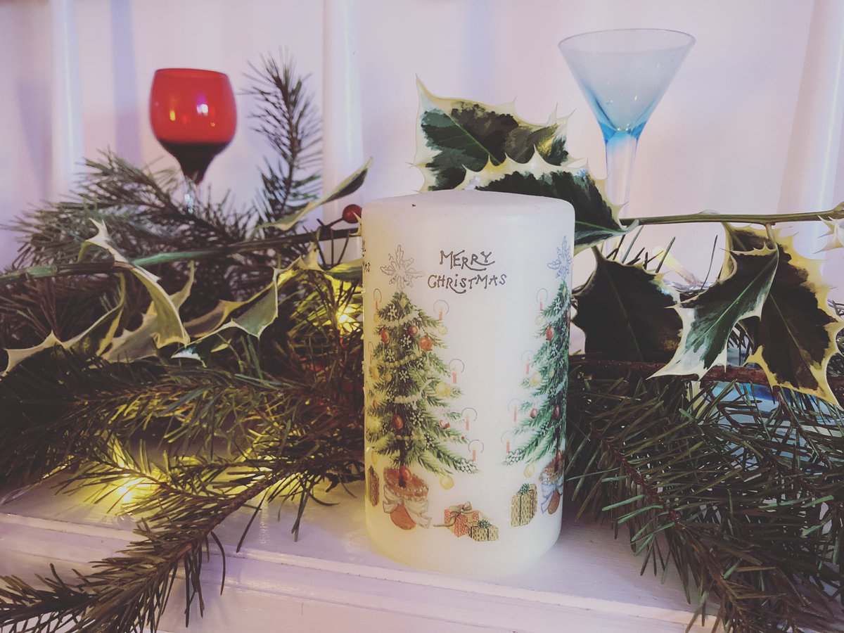 We wanted to take a moment to say thank you for all your support this Christmas. We’re a small, independent publisher and it really does mean the world to us. 
🎄💖 📖📚🔖#holidayseason #Christmas #publishing