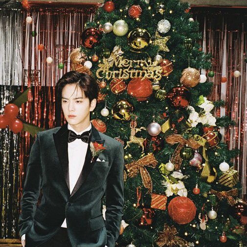 qrools's tweet photo. merry xmas, pila na mga inaanak https://t.co/BkrSwR2uFP