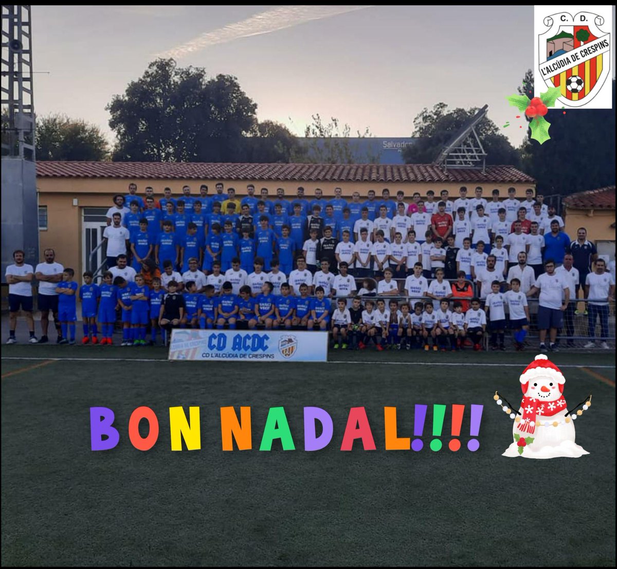 CD_ACDC's tweet photo. Desde el CD L'Alcúdia de Crespins vos desitgem que passeu un Bon Nadal a tots els aficionats, seguidors, pares i mares, familiars, entitats i patrocinadors.

⚪️🔵 #ForçaCDACDC https://t.co/jNfmxPpaIf