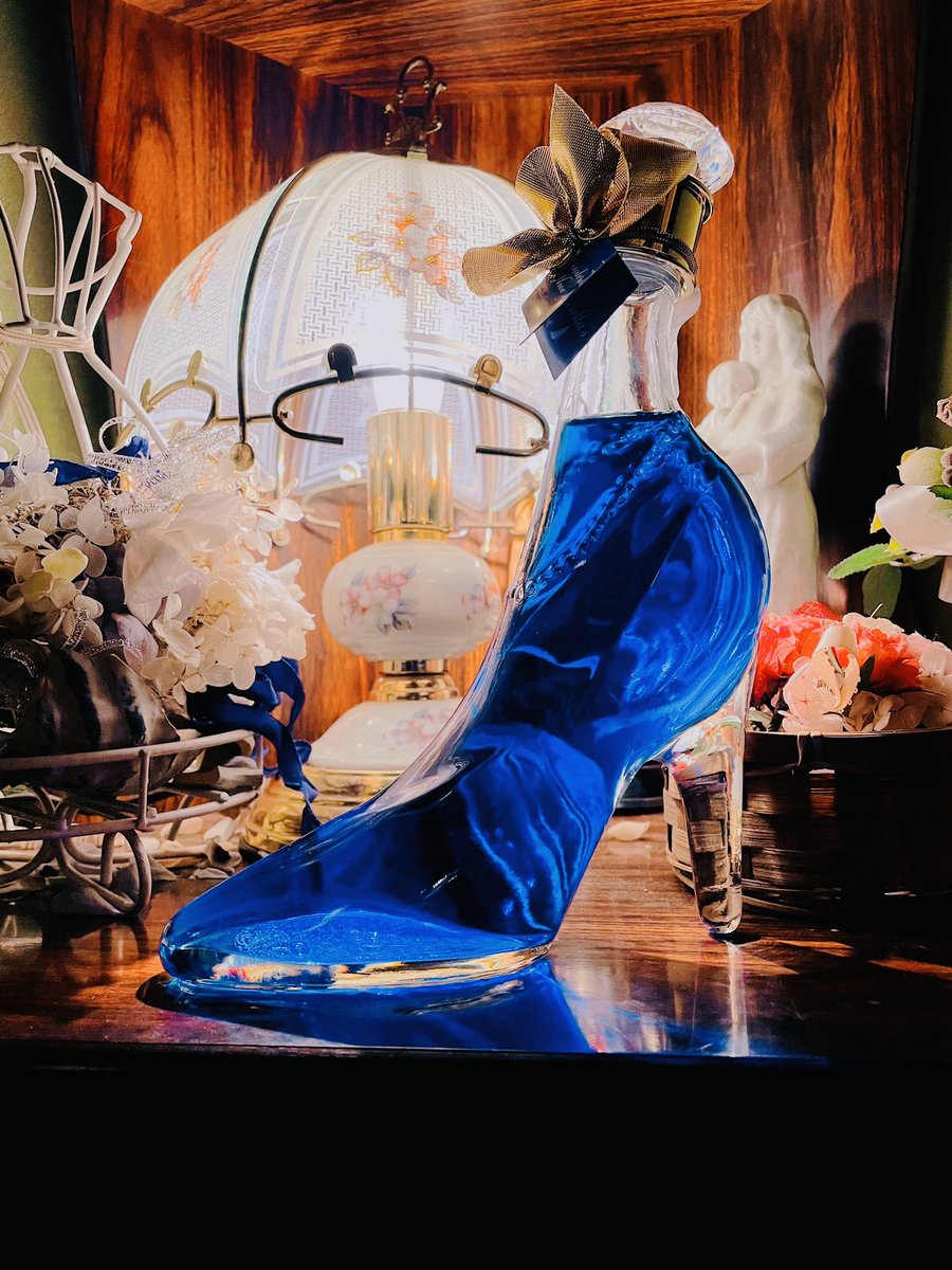 flower blue footwear chair table bow high heels still life  illustration images
