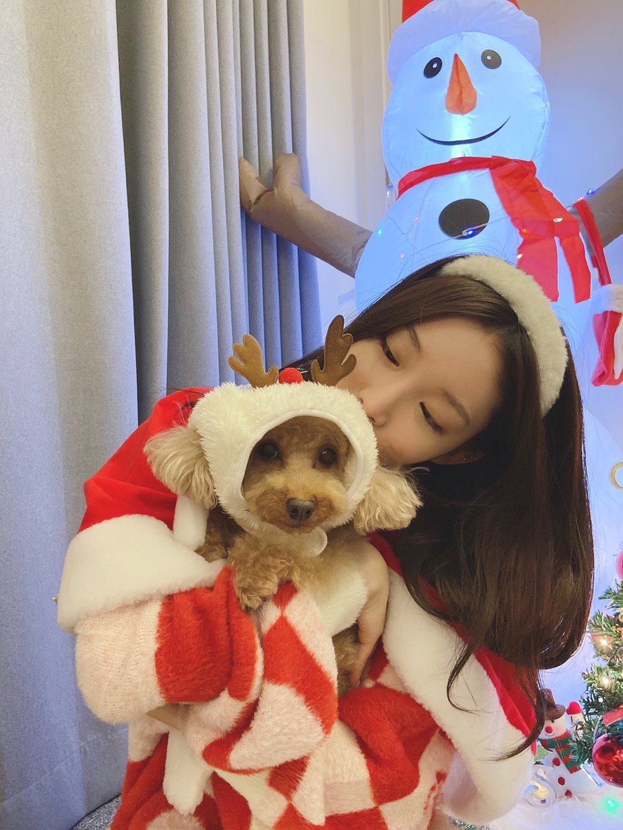 CHUNG HA tweet media