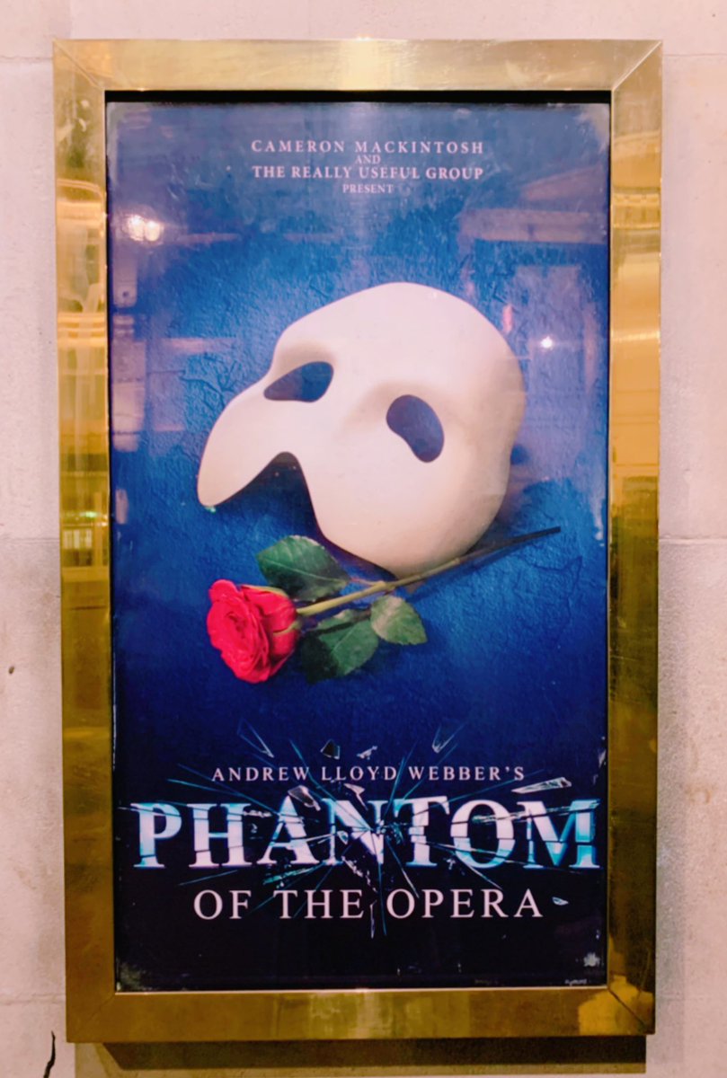 ohachi_san's tweet photo. 最高でした( 〃▽〃)♡
ずーと音楽がリフレインしてます
ブロードウェイより先に観てしまったけど…
歌がヤバイ！！！
#phantonoftheopera #london #musical https://t.co/8RYDVXB7G2