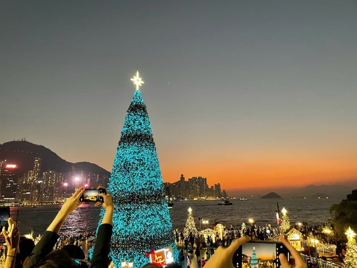 syuishcll's tweet photo. Merry Christmas, everyone! https://t.co/tLQbEBQxQX