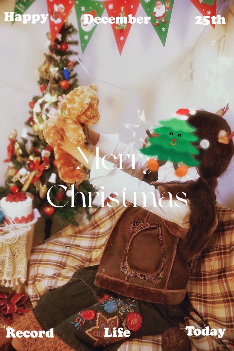Gem_ChrisY's tweet photo. 清水推主终于记起密码了，自从毕业后就没什么时间拍照啦，去年的补上，祝大家平安夜平安喜乐🤶🎄（Ps：p3应该是每个小姐姐向往的圣诞老人吧！） https://t.co/H6GRmlOAKn
