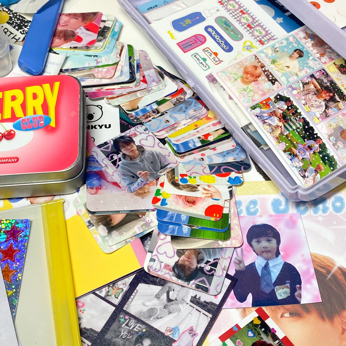 perisneverthat's tweet photo. อายุ 17 ปีมีความรกเป้นของตัวเอง ૮₍ ˃ ⤙ ˂ ₎ა♡ https://t.co/YhPg2rPES9