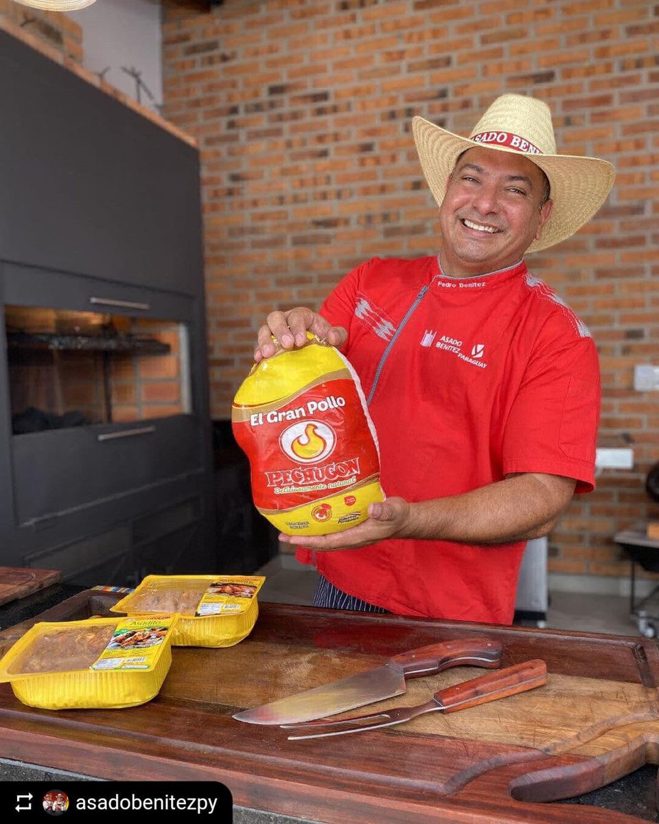 PechugonPy's tweet photo. Ya huele a #navidad 
.
En breve va la receta.
.
#AsadoBenitez #ElGranPollo
#Pechugon #PechugonPy
#ElSaborQueNosUneDesdeSiempre https://t.co/PGLqcdZKeC