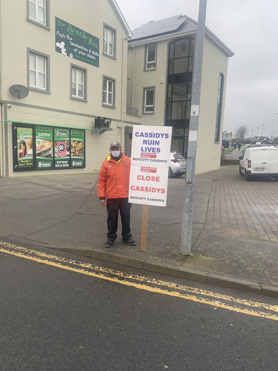 NelisDeclan's tweet photo. Don’t let anyone threaten you Mr Lone Wolf . Stand tall . Many thousands are with you all the way #micaredress #MicaFailedRegs #100PercentMicaRedress @PaddyDiver4 https://t.co/X9JrELedBW