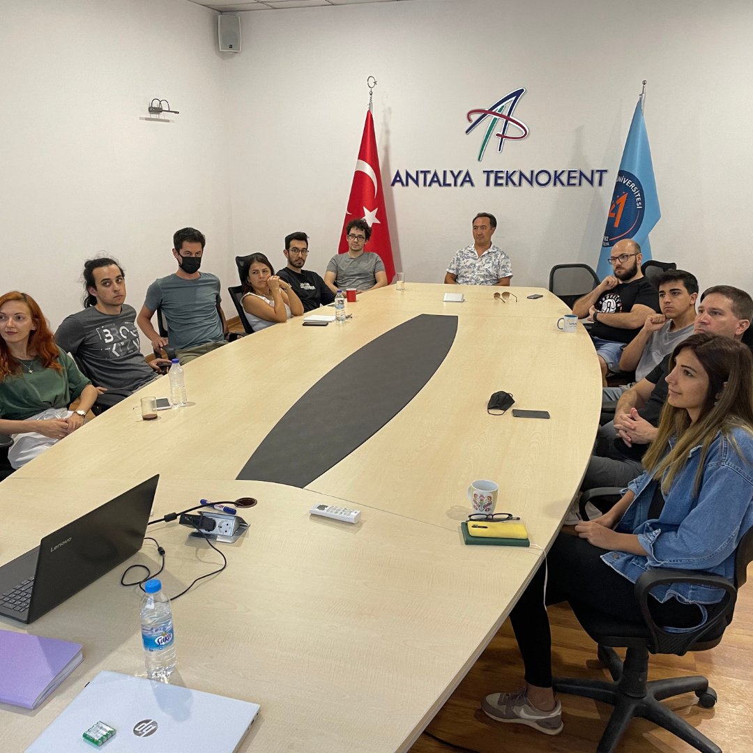 TelekomUral's tweet photo. URAL Telekom Takım çalışması, ikna
Artan rekabet ortamlarında başarılı olan şirketlerin takım çalışmalarının büyük önem taşıdığı görülmüştür. https://t.co/adrpamwZ9D