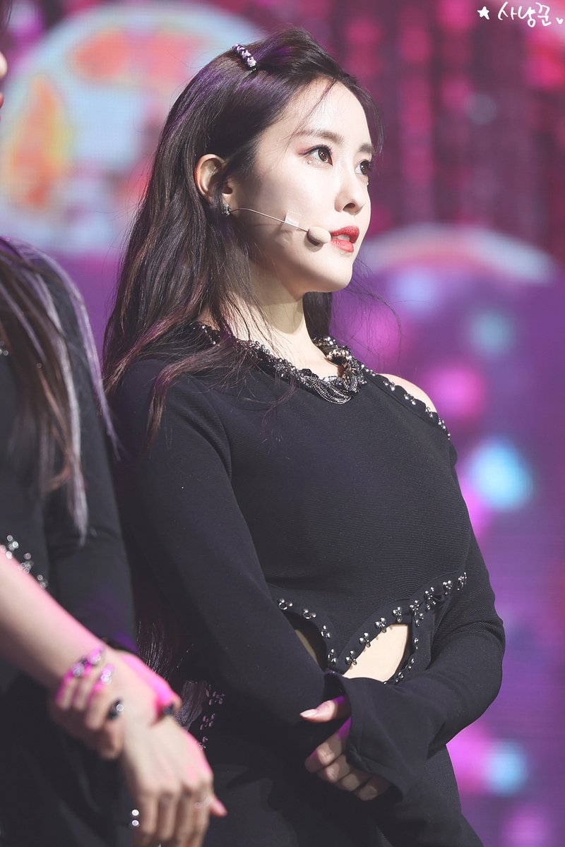 Starhunter_Hyom's tweet photo. #효민 #HYOMIN @b89530 🖤

📎 https://t.co/TFqb1gK50S
📎 https://t.co/5TVLdpAQLO
📎 https://t.co/MqtgEpou9x
📎 https://t.co/nGLWHEfh8z https://t.co/agXVnrpFB6