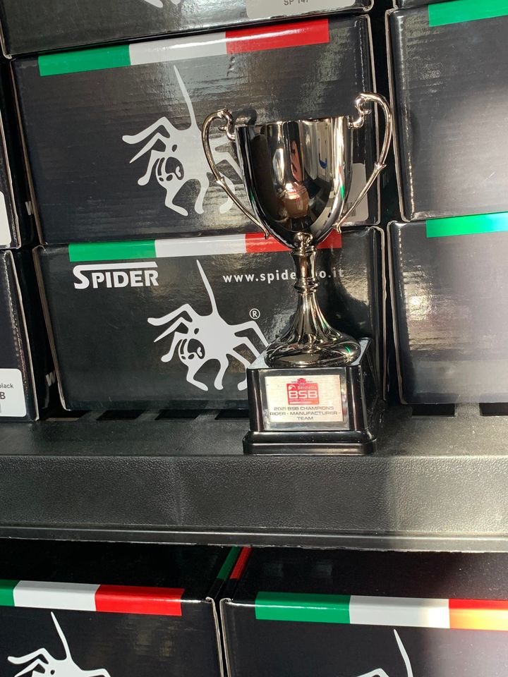 😍 Thank you @McAMSYamaha  ! 🥰

<a href="/tarranmac95/">Tarran Mackenzie</a>  | McAMS Yamaha Team | <a href="/SpiderRearsets/">SpiderRearsets</a> | <a href="/MotorcycleRaceP/">MotorcycleRaceParts</a>   BSB Champions 2021 ✨🥳