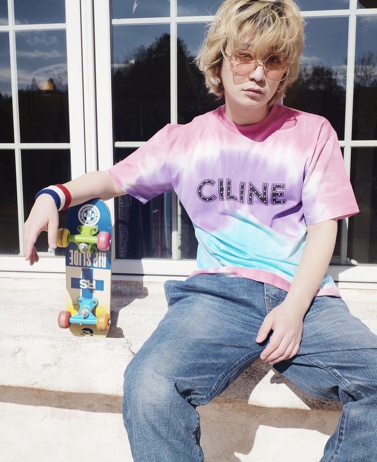 SEKAI NO OWARI・Fukase が着用してる様子をInstagramで公開していた