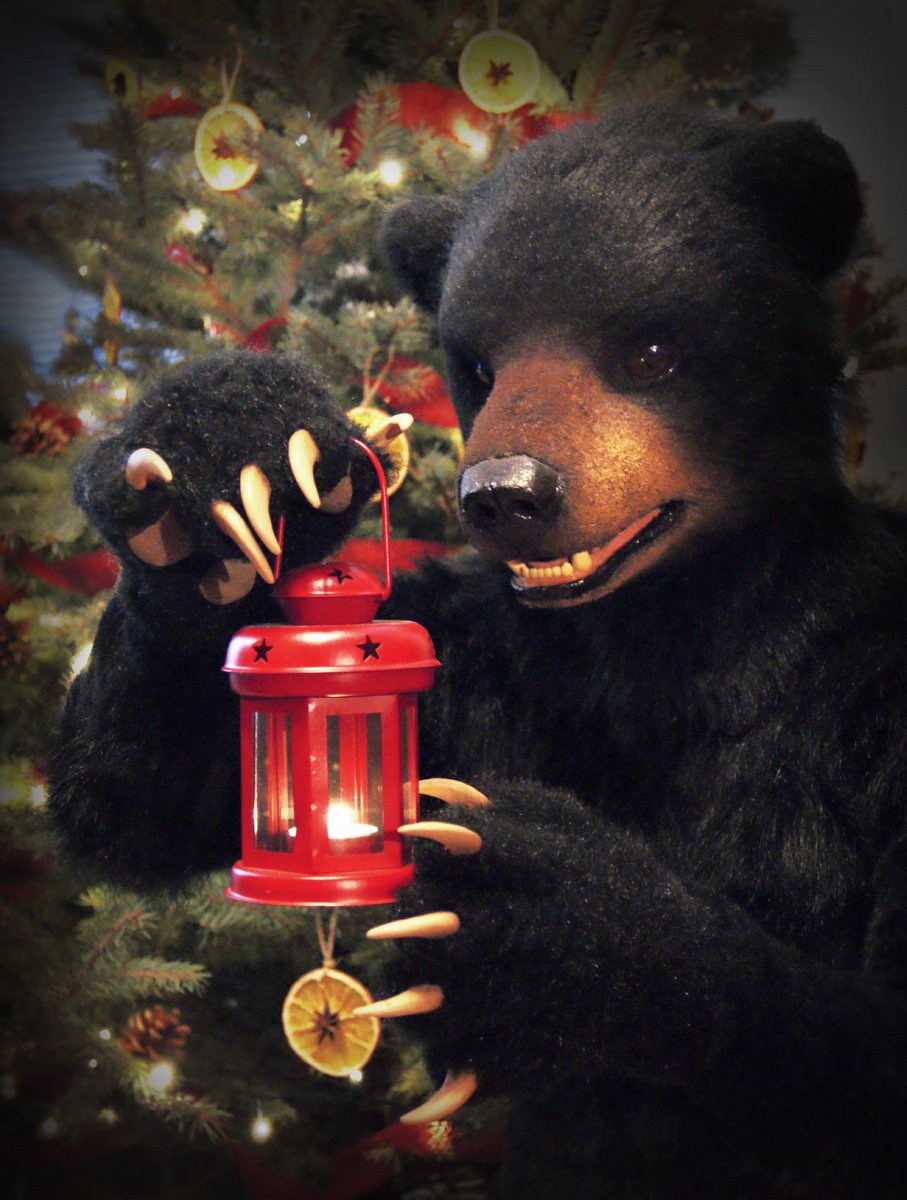 RidiraCrafts's tweet photo. I wish you all merry Christmas full of peace, joy and love! 🎄✨❤️

#FursuitFriday #Christmas2021 https://t.co/CV73FfmEBJ