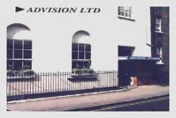 Z95BuenosAires's tweet image. Last Christmas fue grabada en agosto de 1984 en los Estudios Advision.

Advision es un estudio británico ubicado en Londres y que fue también usado para grabar x artistas de la talla de Bowie, Per Shop Boys, TRex y Fleetwood Mac, entre otros.

#Navidad2021 🔶#Z95