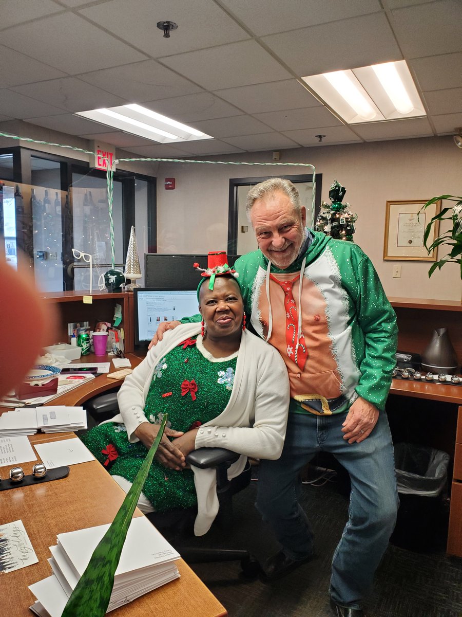 DanHenryDist's tweet image. When you have to work on Christmas Eve...