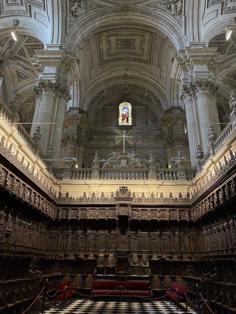 pelendinez's tweet photo. Hoy he paseado por #Jaen con mi familia.
Os invito a venir a conocerla!
Es más os reto a que la conozcáis!
Jaén siempre ha sido una ciudad noble, llena de historia, leyendas, y en los últimos tiempos está siendo relegada al olvido!
@sanchezcastejon #JaenExiste y @JaenMereceMas https://t.co/BI7RkpCJ1y