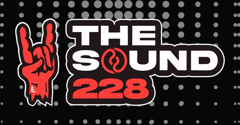 NOVIBEKILLER's tweet photo. Fun Facts about the FB group page I run Don't Kill The Vibe
1.13 of The Top 25 artists on @BostonRockRadio are represented in my page
2. 11 of The Top 30 on @thesound228 are represented in my page
3. @enmymusic now is the 4th band from my page to be on Octane's test drive https://t.co/0EjA9BHKy8