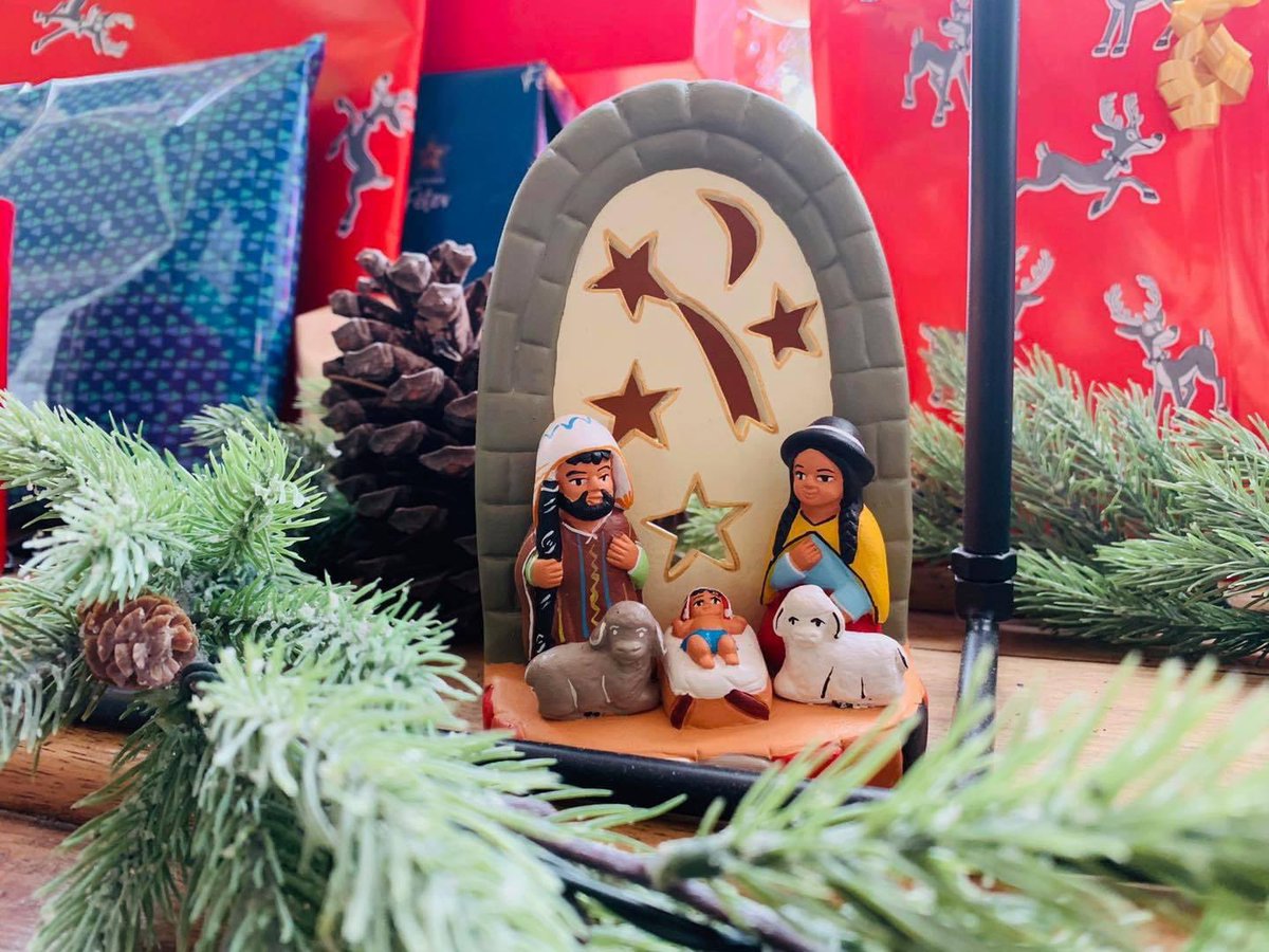 FabriceBrun's tweet photo. Joyeux Noël à toutes et à tous. Une pensée pour celles et ceux mobilisés au service des autres pendant ces fêtes de fin d’année. 🎅🌲 https://t.co/BGI9qKiBJw