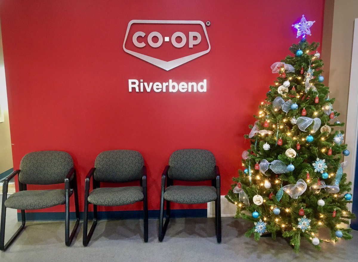 Happy Holidays from your <a href="/RiverbendCoop/">Riverbend Co-op 🇺🇦</a> Ag Solutions!🎅🏼
Wishing everyone a warm &amp; safe holiday season!
Our following crop input holiday hours are: 
Dec 24th•closed 
Dec 27th•closed 
Dec 28th-30th•open 8am-12pm 1pm-5pm 
Dec 31st•closed 
#coopagro