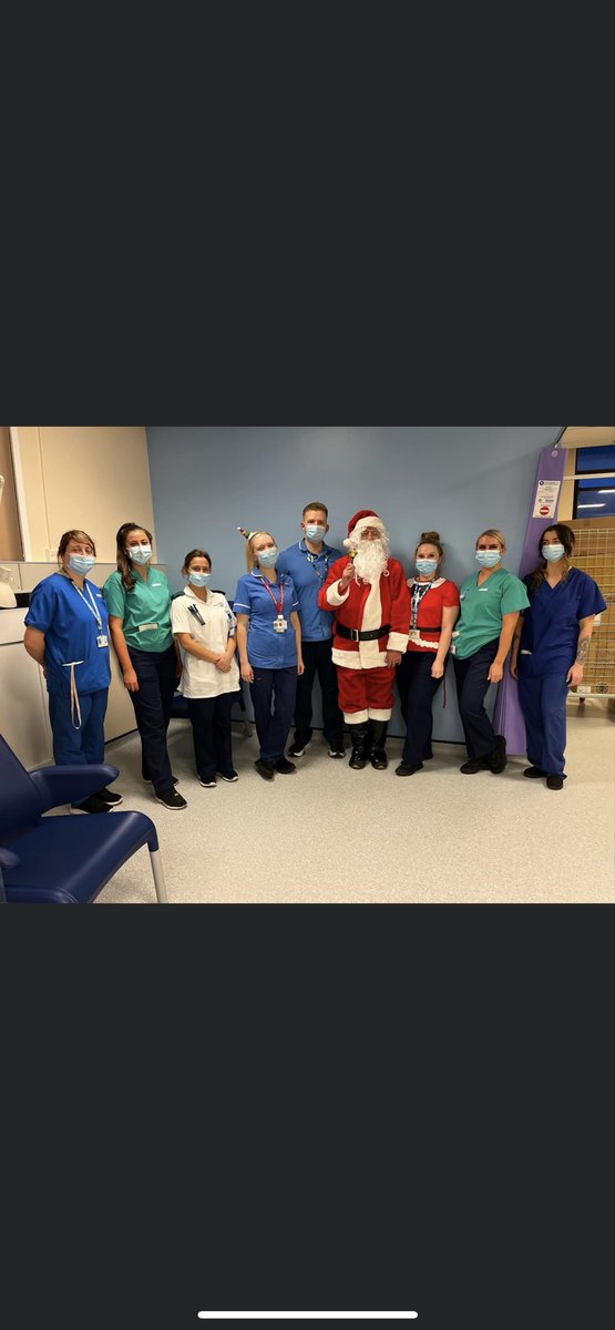 Merry Christmas from all the staff on MAU!   🎄✨#teammau <a href="/GurneyHayley/">hayley gurney</a>
