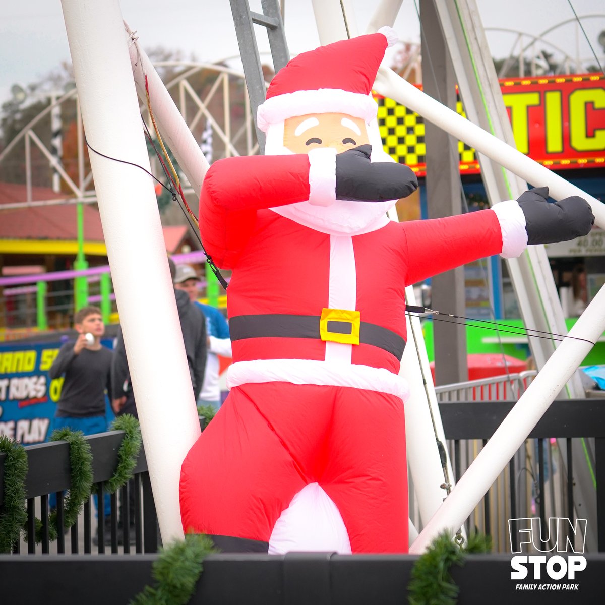 FunStopTN's tweet image. Santa spotted in Pigeon Forge!🎅

Visit Fun Stop Family Action Park
Prices &amp;amp; Deals: funstoptn.com⠀
Open Daily 10am

Winter hours may vary, please call: (865) 429-4639

#funstop #christmaseve #gokarts #skyscraper #slingshot #zipline #pigeonforge #smokymountains