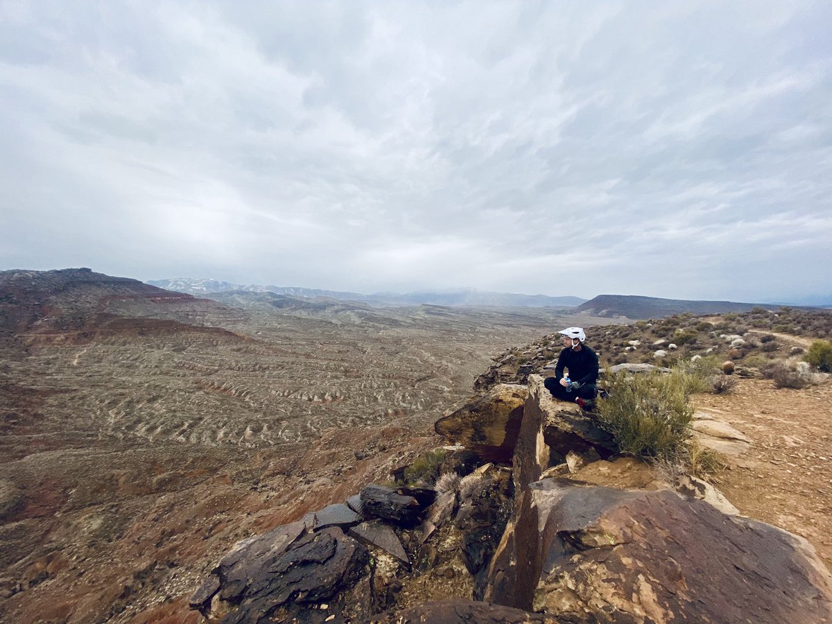 I guess I’m officially old.  

The best Christmas gifts aren’t for sale… family, good health, and the time to enjoy both while doing things we love is unmatched. 🎁 

Lexus can keep their car. THIS is a #DecemberToRemeber 

Merry Christmas, Friends! 🎄