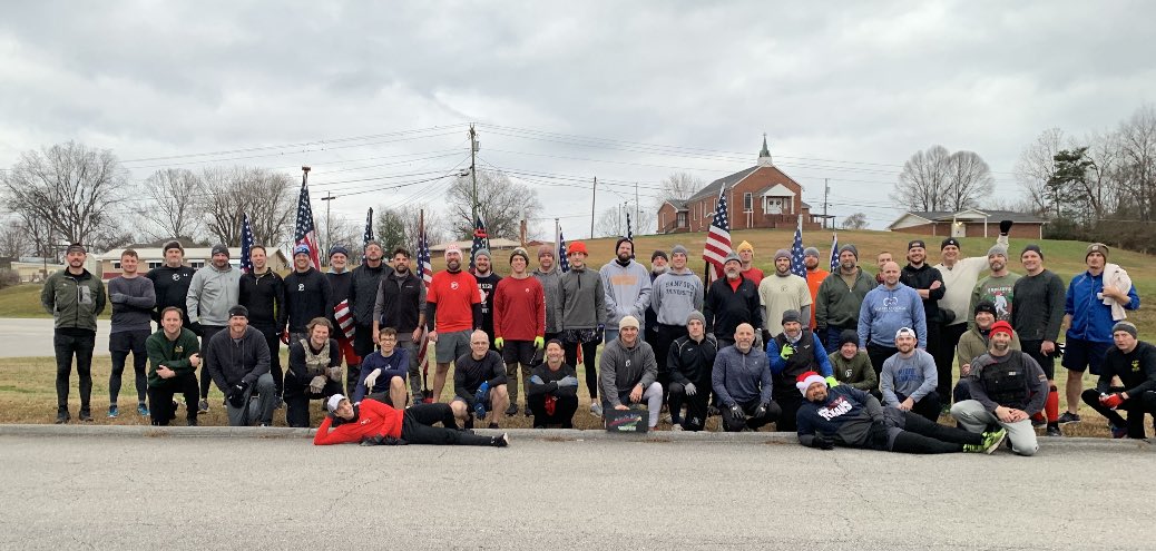 F3Chattanooga's tweet image. 49 men of #F3Chattanooga converged on Anvil this Christmas Eve morning to celebrate our outgoing Nantan Sidekick and welcome our new Nantan WuzntMe (@WuzntM).

Thank you for your leadership Sidekick!

#F3Counts #HacksawRunsTheWorld #WouldItKillYouToWearSomeShortsBurrito