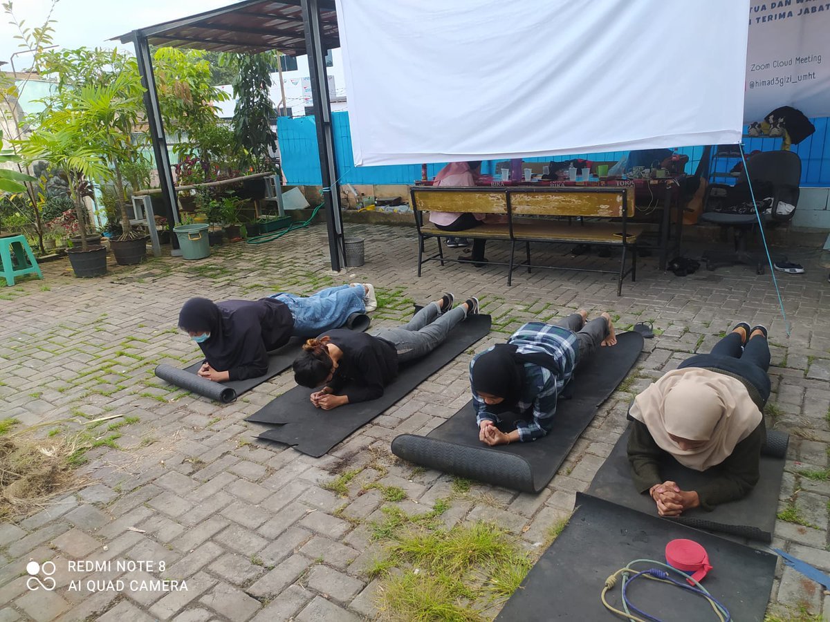 MAPALAVOLCANO's tweet photo. Selasa, 14 Desember 2021

Latihan Fisik Calon Anggota XXV ✨ https://t.co/9VCChVpMKi