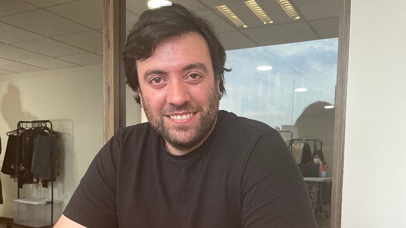 “Tomamos 𝙚𝙡 𝙙𝙚𝙨𝙖𝙛𝙞́𝙤, el sueño, de crear una plataforma de recirculado de moda para toda Latinoamérica”.

Compartimos la entrevista a <a href="/icattivelli/">Ignacio Cattivelli</a>, Ingeniero en Sistemas por nuestra universidad, CTO y cofundador de la plataforma <a href="/voperoapp/">Vopero</a>.

🔗bit.ly/IgnacioCattive…