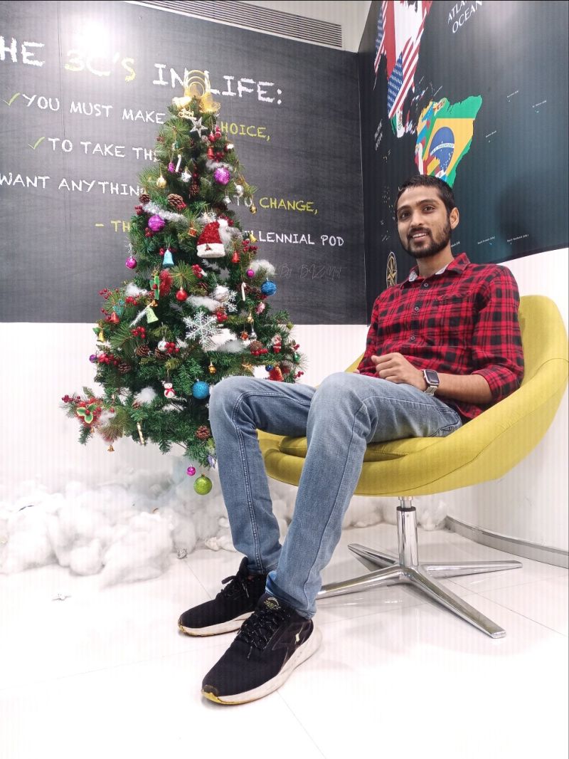 cloud_guardians's tweet photo. Wishing you peace, joy, and unconditional love at Christmas and always.
#merrychristmas #merrychristmas2021 https://t.co/yOWvIPBecn