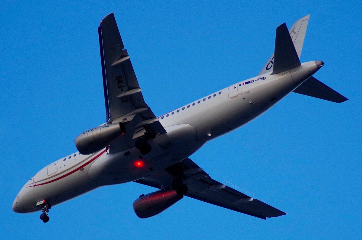 TheWaldo64's tweet photo. #CityJet 480 🛫 Dublín 🛬 Menorca
- 1/10/2017 (#LEMH MAH)
- EI-FWB #Sukhoi #SSJ100-95B (#SU95) https://t.co/Gm6J1AxPpn