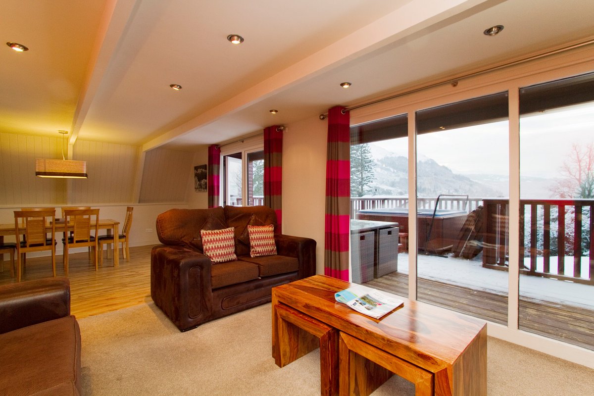 Argyll Holidays tweet media