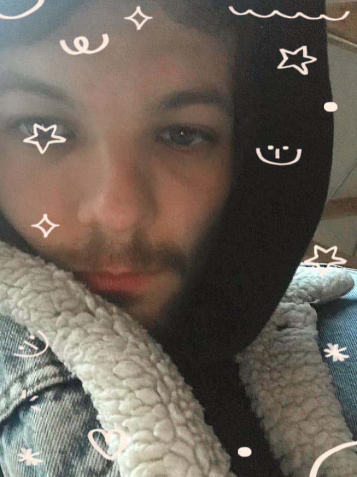 loulythebrave's tweet photo. —now i'm at the age when i know what i need owuooooo!
#HappyBirthdayLouisTomlinson
#LouisTomlinson
#LouisTomlinsonBirthday
#LouisStar #LOUIESSTAR #lightsforlouis https://t.co/7oKE7p85mt
