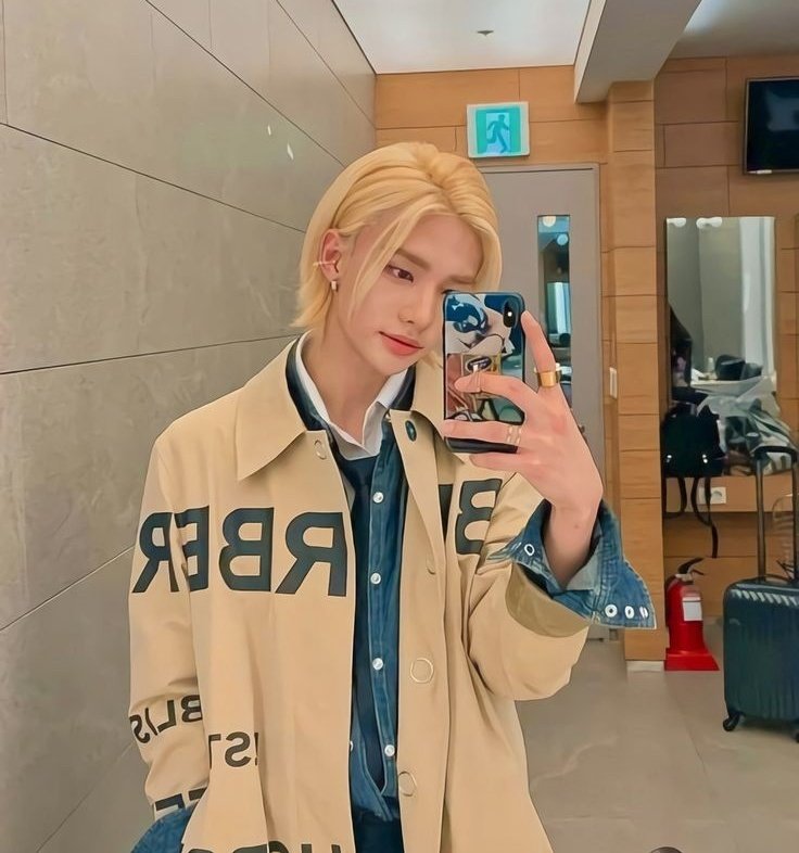 rinwrideul's tweet photo. Here's my entry for #ssd๐ฅบ๐ฅบ we both look good๐
#NotFromPinterest
#StaySelcaDay
#TheRealYN https://t.co/kgf8JabVCx