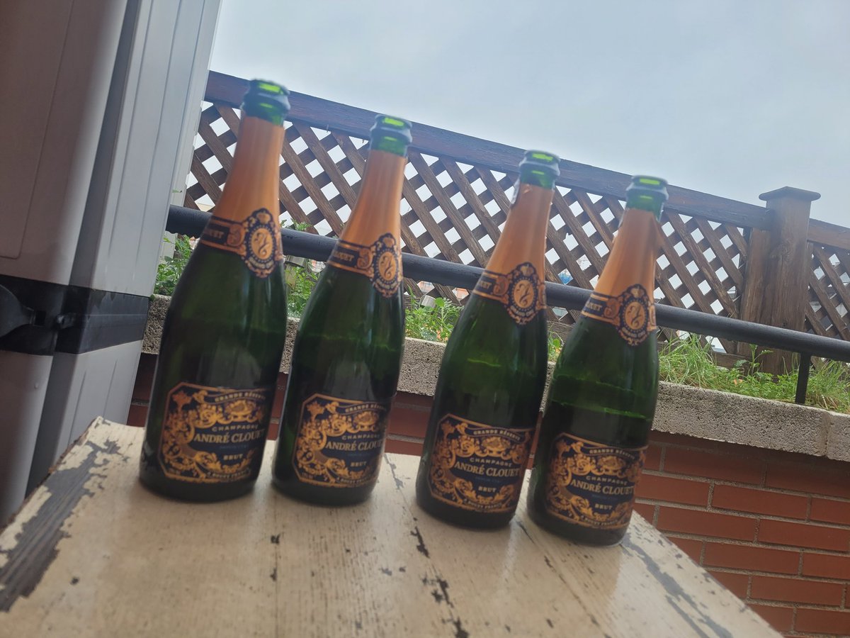 Estos son mis poderes. Gracias <a href="/TintoreriaLa/">LaTintoreriaVinoteca</a>