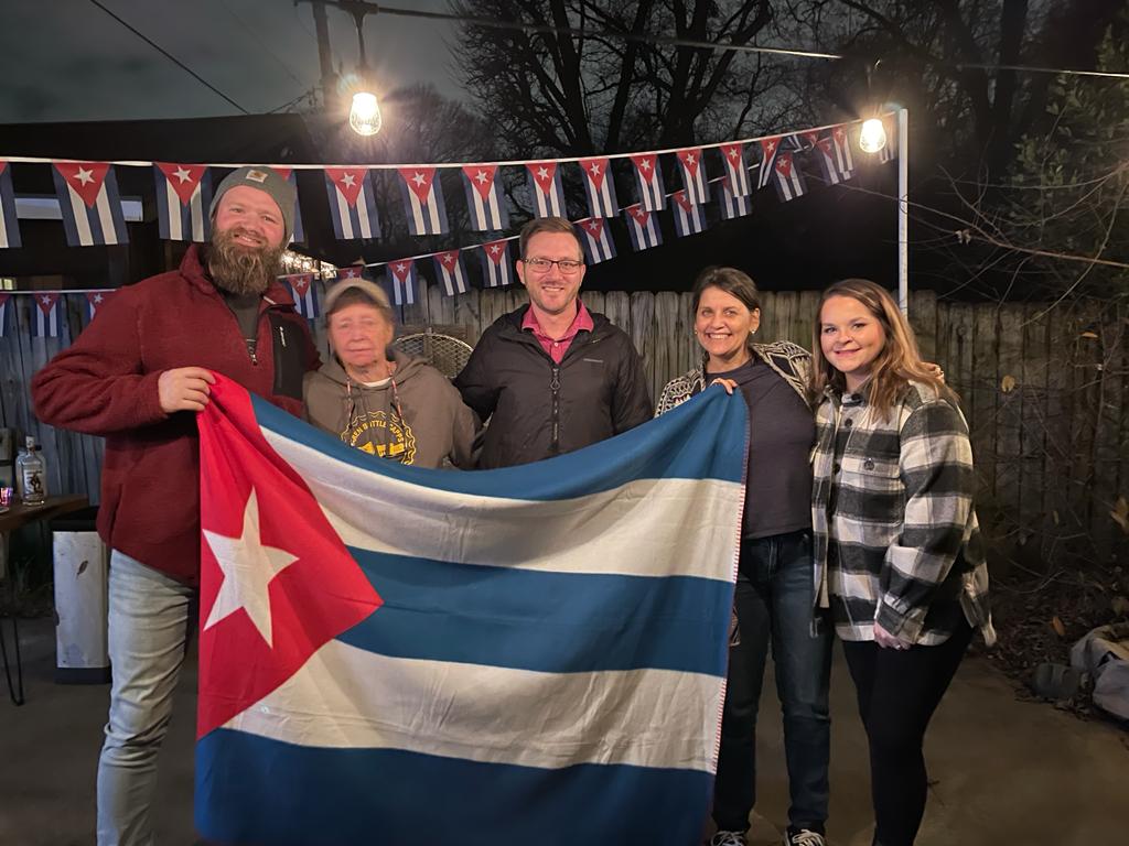 Desde distintas ciudades en #EEUU se levantaron las voces de amigos de #Cuba🇨🇺 exigiendo el fin del bloqueo. 

Gracias a todos por el apoyo y la solidaridad. 

#JuntosXCuba #EliminaElBloqueo