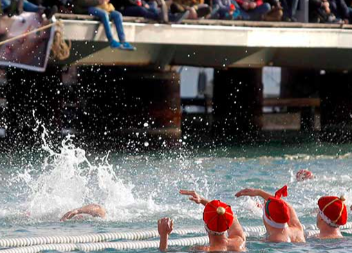 🏊🏊🏊🏊🏊🏊🏊🏊🏊

#CopaNadal de natació al port de Barcelona. 

📆  Dia de Nadal  🕚 11 h

👉  ow.ly/1V5C50Hi2An

<a href="/CNBARCELONA/">CNBARCELONA</a>   <a href="/BCN_esports/">BCN Esports</a>