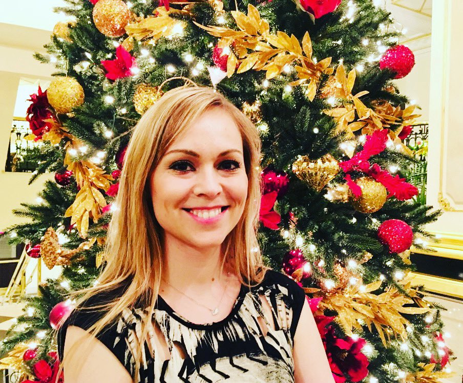 KuzmaAsia's tweet photo. I would like to wish all of you wonderful Christmas. I know the times are challenging and getting into the spirit of things may not be the easiest but I hope that this time will bring you some joy, happiness and love regardless. And let’s all look toward better times ahead of us. https://t.co/oQgH7uwd4I