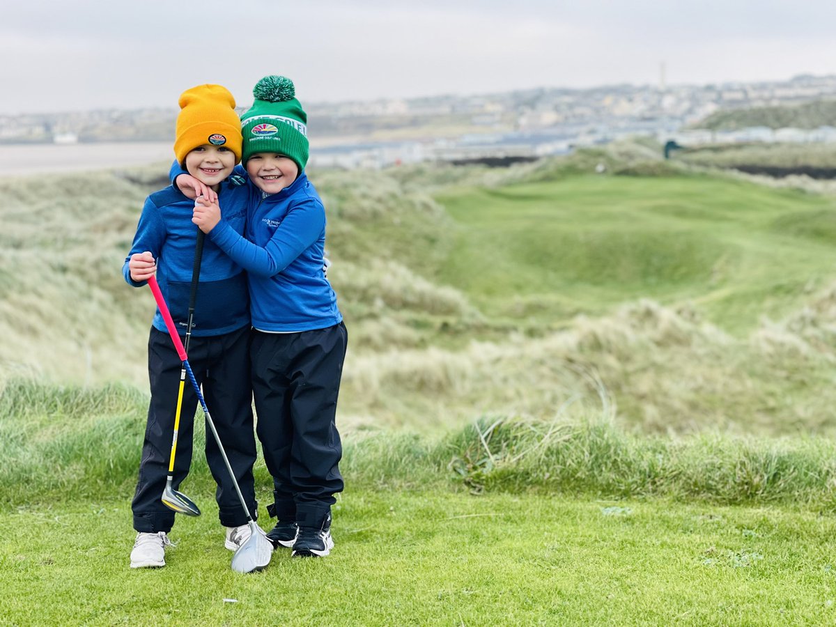 Give a kid golf and you give that kid a gift for life ❤️

Retweet if you agree 👊