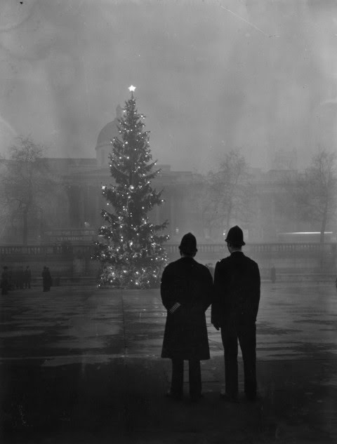 semasquer's tweet photo. https://t.co/CGlY9GoCZK

Christmas Eve will find me 
Where the love light gleams 
I'll be home for Christmas 
If only in my dreams https://t.co/bhZ6goos8F