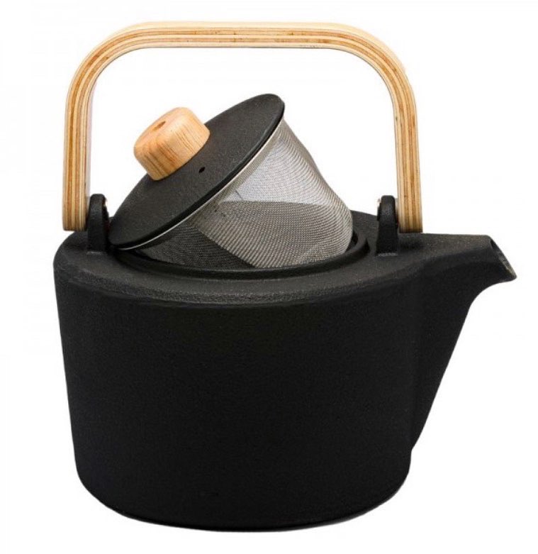 DesignFlat1's tweet photo. Cast Iron Teapot________

P460

Our Studio is in Tlokweng 
📞 75301696 or DM us

#DesignFlat https://t.co/efhHONOz5F
