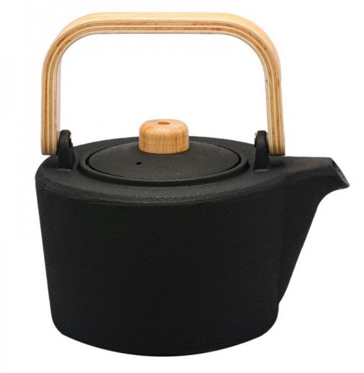 DesignFlat1's tweet photo. Cast Iron Teapot________

P460

Our Studio is in Tlokweng 
📞 75301696 or DM us

#DesignFlat https://t.co/efhHONOz5F